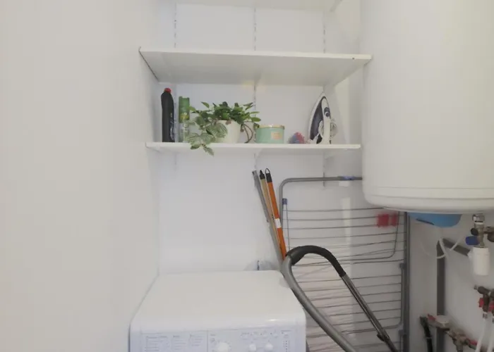 Gitelepetitvallon Lägenhet